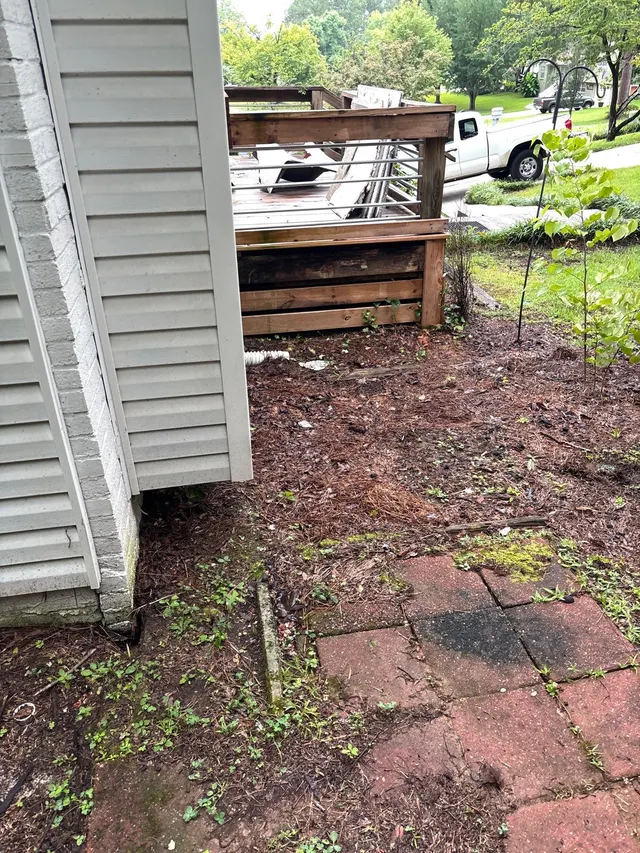 Settling Pool Deck on an Alabama home, photographed on an APS job site